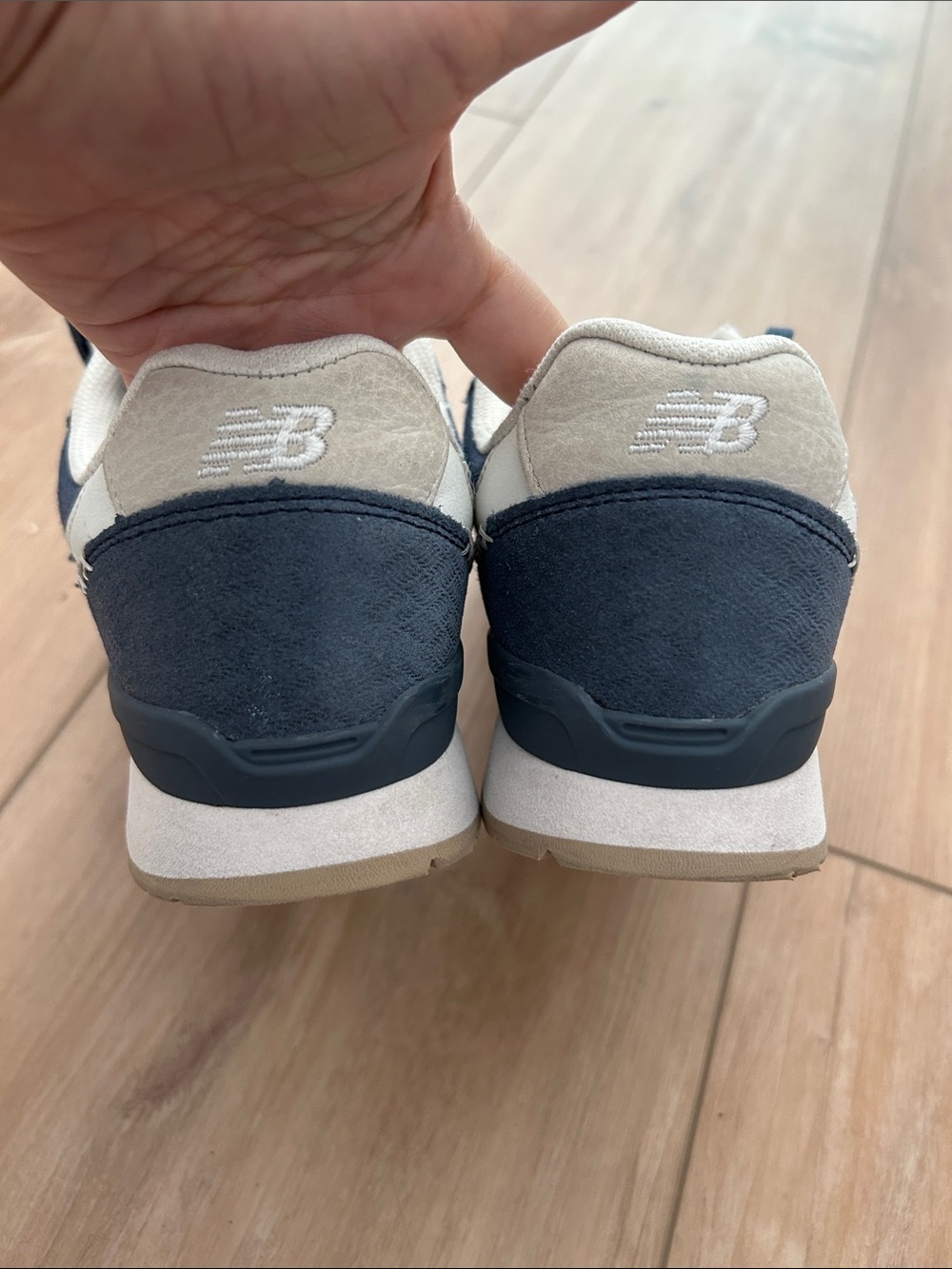 NWOT - NEW BALANCE Women’s 696 Running Sneaker in Blue Suede Leather - Picture 7 of 8